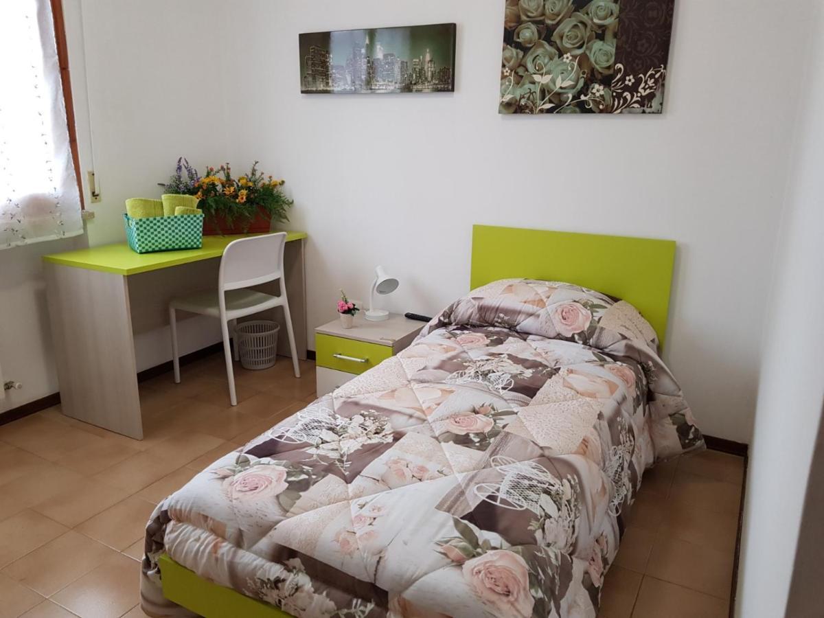 May Flowers Pisa Luaran gambar